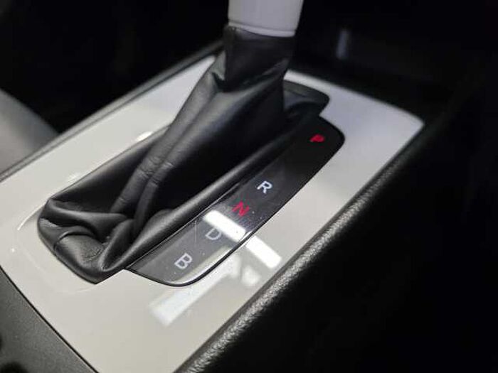 Honda Jazz Hybrid 1.5 i-MMD Hybrid Elegance 5dr eCVT 